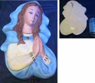 22 PLACA VIRGEN REZANDO PASTA OLOT